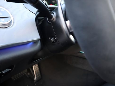 New 2026 Mercedes-Benz E 53 AMG e 4MATIC Sedan image 40