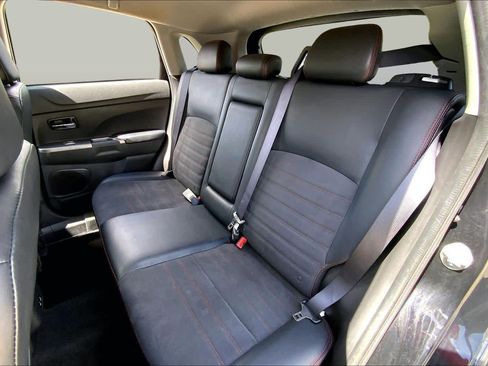 Used 2024 Mitsubishi Outlander Sport SE AWD/4WD image 20