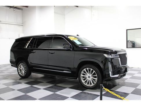 Used 2022 Cadillac Escalade ESV Premium Luxury image 1
