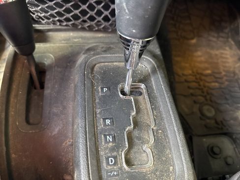 Used 2017 Jeep Wrangler Unlimited Sport image 14