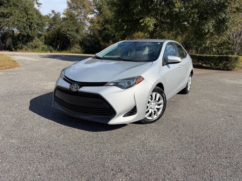 Used 2018 Toyota Corolla LE image 31