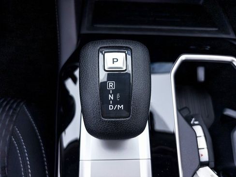 New 2025 Mitsubishi Outlander ES image 18