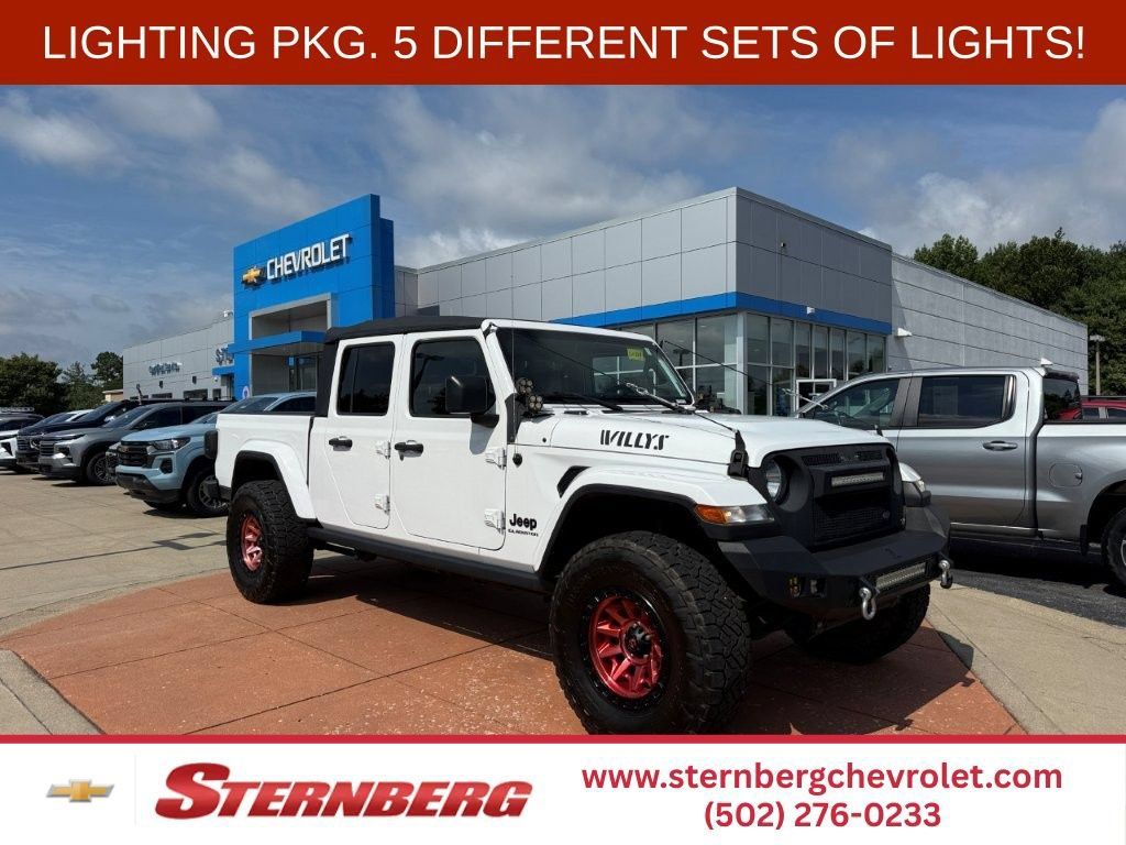 Used 2022 Jeep Gladiator Sport AWD/4WD image 1