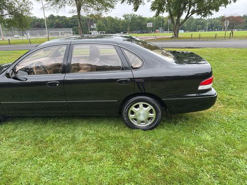 Used 1995 Toyota Avalon XLS FWD image 17