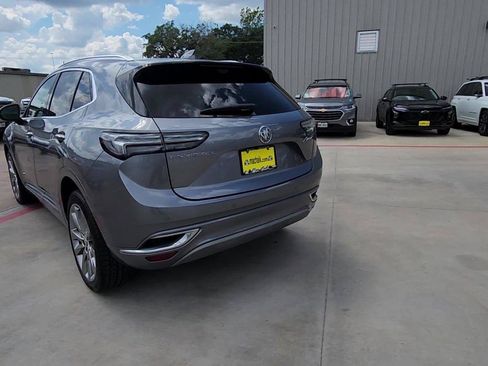 Used 2022 Buick Envision Avenir w/ Technology Package II FWD image 7