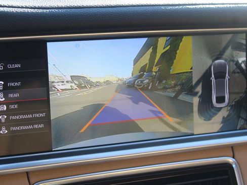 Used 2018 Porsche Panamera 4 AWD/4WD image 10