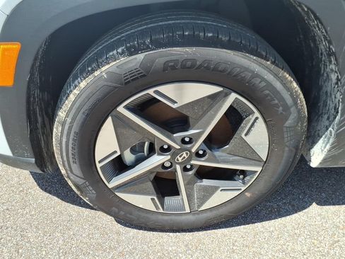 Used 2025 Hyundai Tucson SEL FWD image 9
