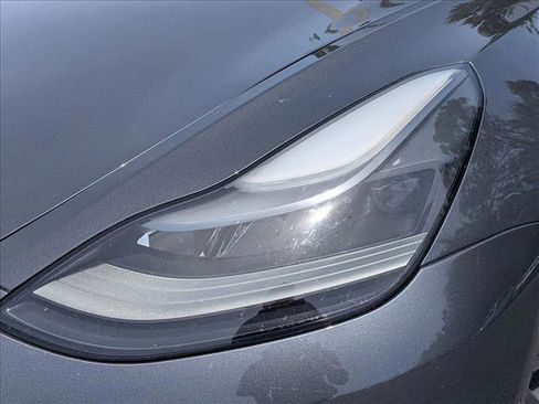 Used 2021 Tesla Model 3 Standard Range Plus RWD image 2