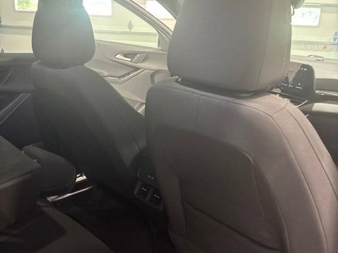 Used 2026 Chevrolet Equinox LT AWD/4WD image 35