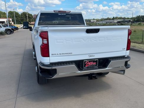 Used 2025 Chevrolet Silverado 2500 LT w/ Convenience Package AWD/4WD image 7