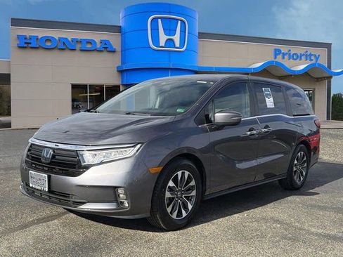 Certified 2024 Honda Odyssey EX-L image 1