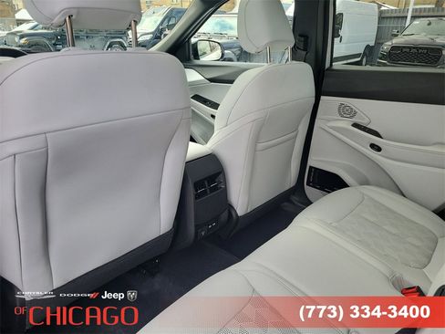 New 2026 Jeep Cherokee Overland image 13