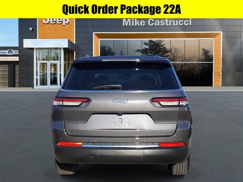 Used 2022 Jeep Grand Cherokee L Laredo w/ Luxury Tech Group I image 5