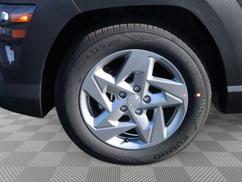 New 2026 Hyundai Kona SE image 4