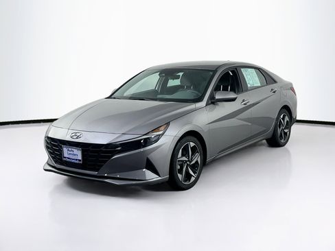 Used 2023 Hyundai Elantra SEL w/ Convenience Package FWD image 1