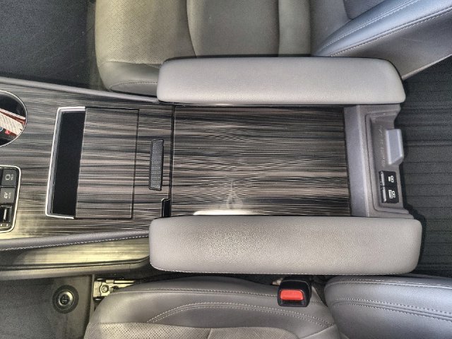 Used 2021 Toyota Sienna Limited FWD image 21