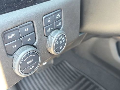 Used 2024 Chevrolet Silverado 1500 LTZ w/ LTZ Premium Package image 24