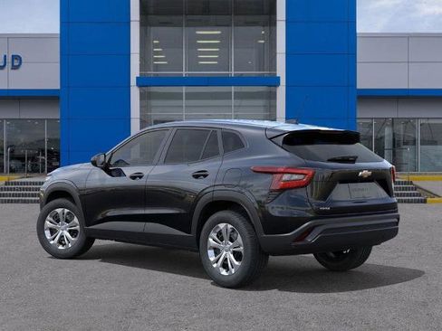 New 2026 Chevrolet Trax LS image 3