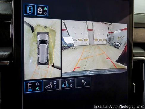 Used 2025 GMC Yukon Elevation w/ LPO, Floor Liner Package image 17