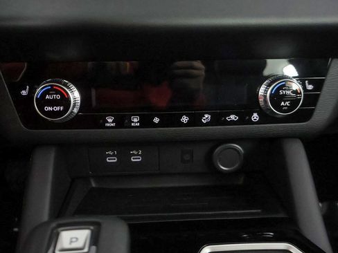 New 2026 Mitsubishi Outlander SE image 50