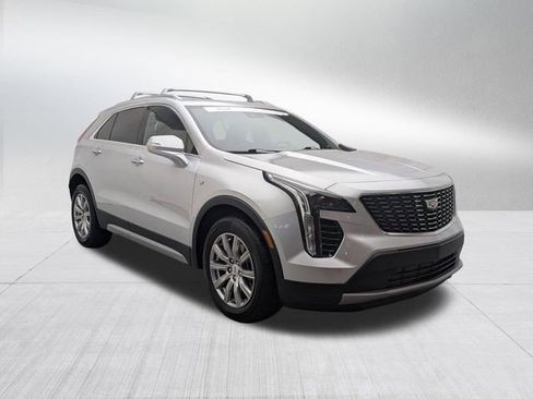 Certified 2021 Cadillac XT4 Premium Luxury w/ Cold Weather Package FWD image 3