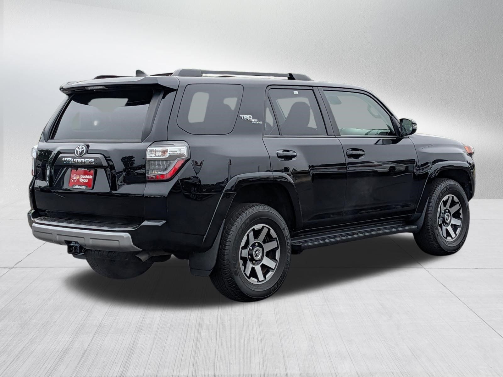 Certified 2022 Toyota 4Runner TRD Off-Road Premium AWD/4WD image 7