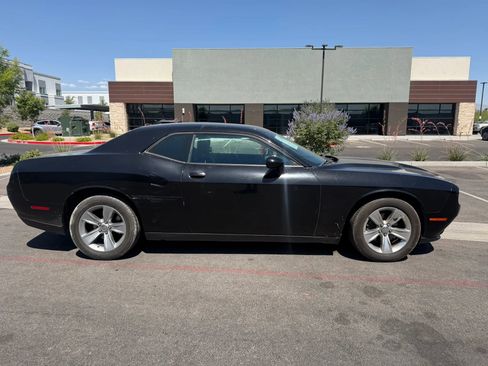 Used 2016 Dodge Challenger SXT w/ Sound Group RWD image 3