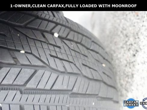 Used 2024 Chevrolet Traverse RS w/ LPO, Floor Liner Package image 32