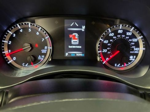 Used 2022 Toyota Highlander L FWD image 12
