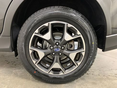 Used 2019 Subaru Crosstrek 2.0i Premium AWD/4WD image 19