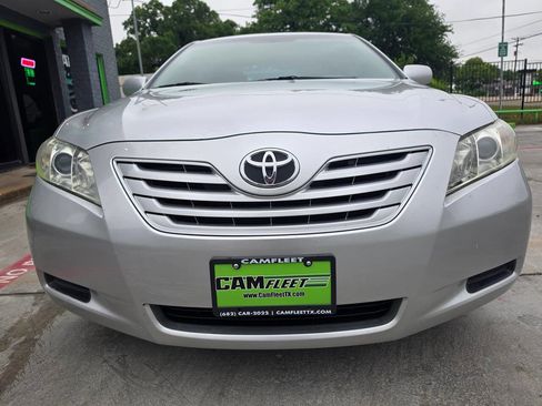 Used 2009 Toyota Camry FWD image 6