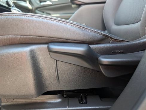 Used 2023 Buick Encore GX Preferred FWD image 15