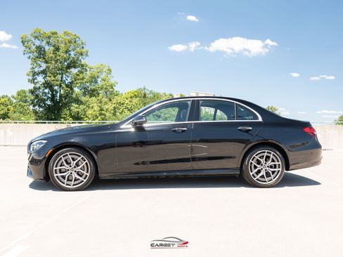 Used 2021 Mercedes-Benz E 350 4MATIC Sedan w/ Premium Package image 4