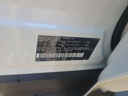 Certified 2025 Toyota RAV4 XLE w/ Convenience Package image 36