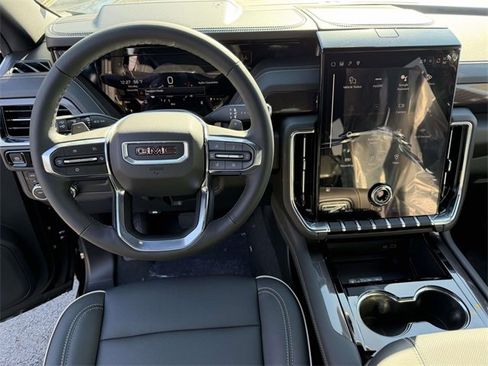 New 2026 GMC Yukon Elevation image 7