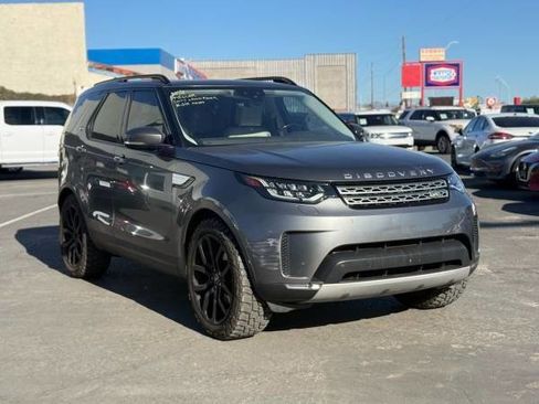 Used 2017 Land Rover Discovery HSE Luxury image 2