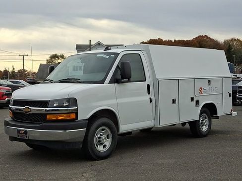 New 2025 Chevrolet Express 3500 w/ Power Convenience Package RWD image 2