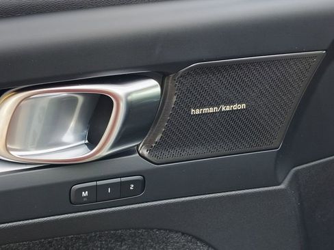 New 2026 Volvo XC40 B5 Ultra w/ Climate Package image 9