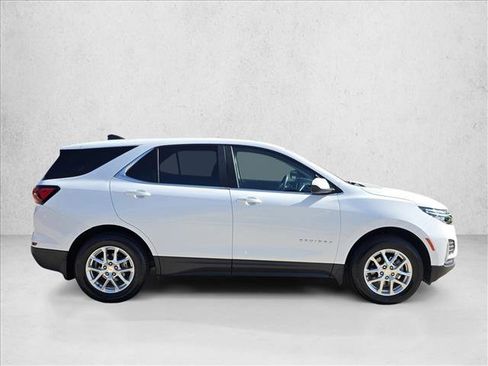 Used 2023 Chevrolet Equinox LT w/ LPO, Floor Liner Package image 4