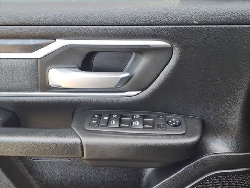 Used 2022 RAM 1500 Big Horn image 4