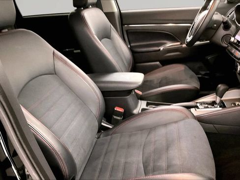 Used 2024 Mitsubishi Outlander Sport SE AWD/4WD image 22