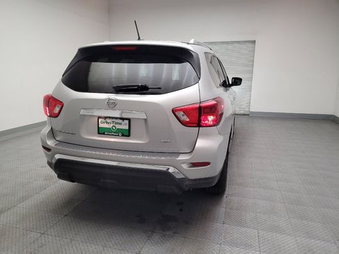 Used 2017 Nissan Pathfinder S image 7