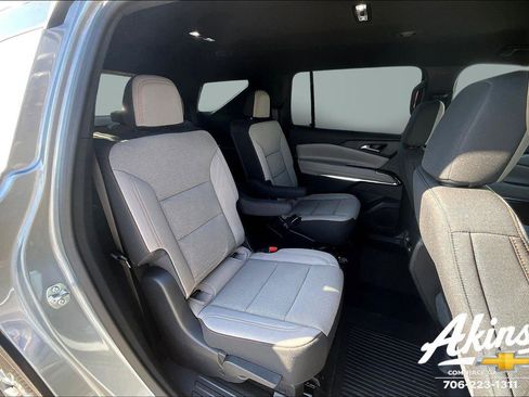New 2026 Chevrolet Traverse LT image 15
