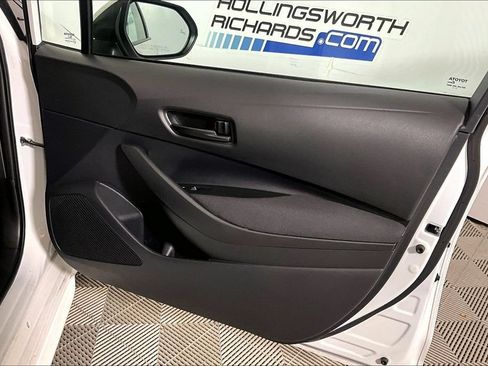 Used 2026 Toyota Corolla LE FWD image 19