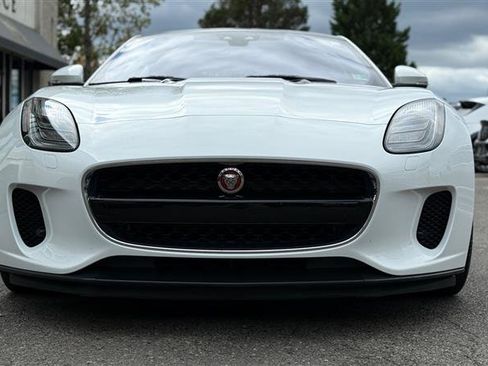Used 2018 Jaguar F-TYPE Coupe image 5