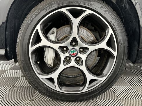 Used 2024 Alfa Romeo Tonale Ti AWD/4WD image 37