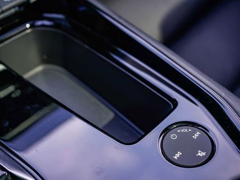 Used 2022 Audi e-tron GT Prestige w/ Prestige Package image 21