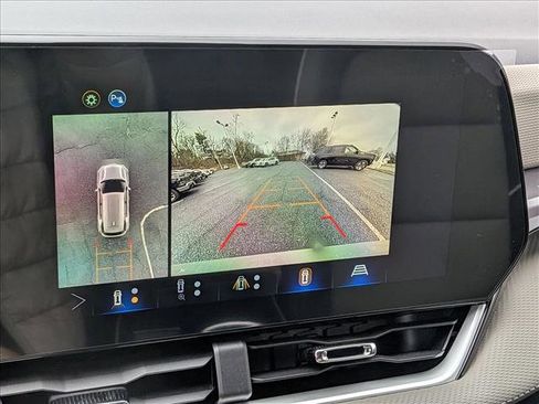 New 2026 Chevrolet Equinox LT w/ Convenience Package II AWD/4WD image 13