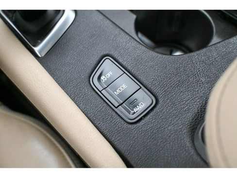 Used 2018 Cadillac XT5 Luxury w/ Driver Awareness Package image 42