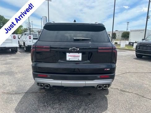 New 2026 Chevrolet Traverse Z71 w/ Driver Confidence Package AWD/4WD image 4
